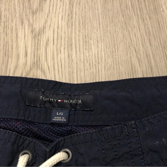 Tommy Hilfiger Blue Red Plaid Men's Bathing Suit Large - Picture 6 of 6